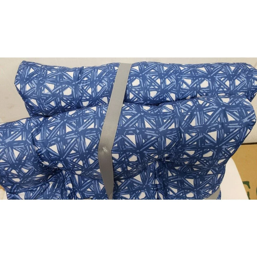 SET OF 2 THICK REVERSIBLE CUSHION CHAIR PADS w/ties (16